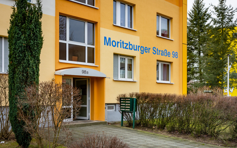 Gästewohnung Moritzburger Str. 98a – rechts - Sicht auf Hausfassade